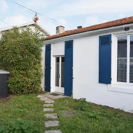 Charmante Maisonnette Avec Terrasse * La Rochelle (Charente-Maritime)