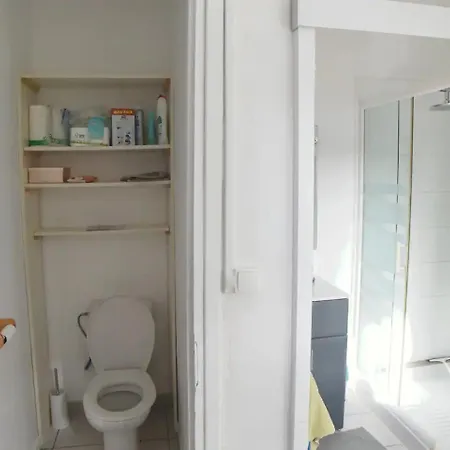 Charmante Maisonnette Avec Terrasse Apartamento *