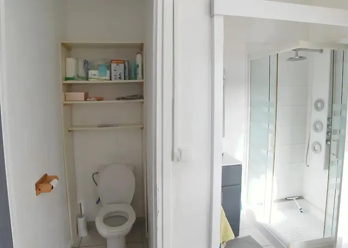 Charmante Maisonnette Avec Terrasse Daire *