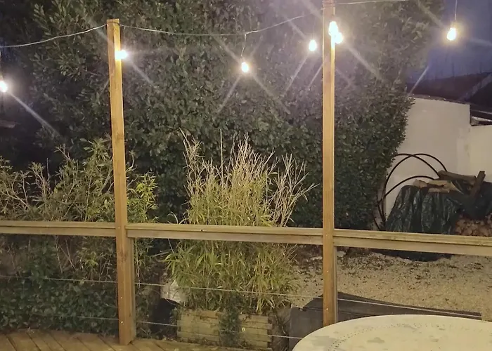 Daire Charmante Maisonnette Avec Terrasse